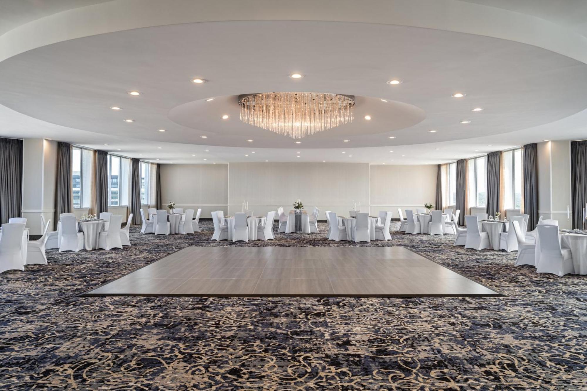 Holiday Inn Sioux Falls-City Center By Ihg Exterior photo